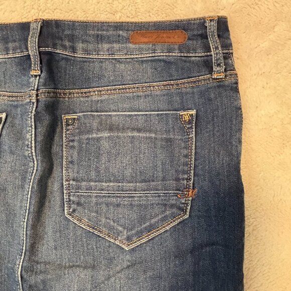 NWOT - Denim Pencil Mini Skirt - CANADIAN BRAND - Picture 6 of 12